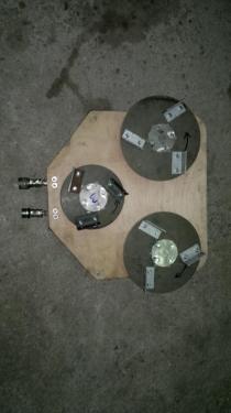 ΤΡΙΒΟΥΡΤΣΟ-ΤΡΕΙΣ ΚΙΝΗΣΕΙΣ 4